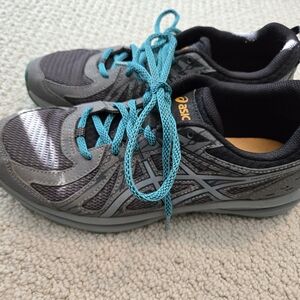 Women's Asics Gray and Teal Sneakers For Hiking, Size 9